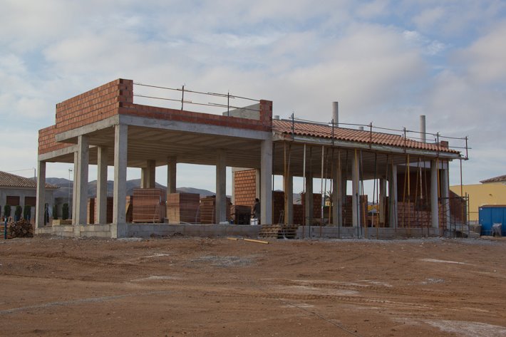 383243_517208618296161_1828380285_n