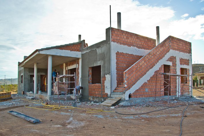 384246_526877757329247_617627010_n