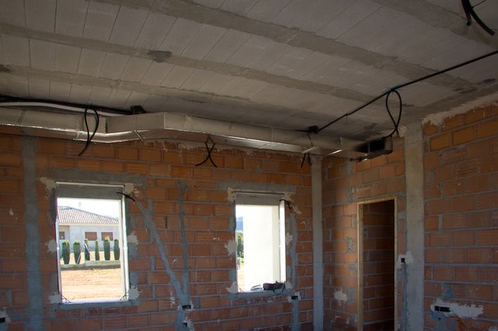 32315_556397257710630_327354478_n