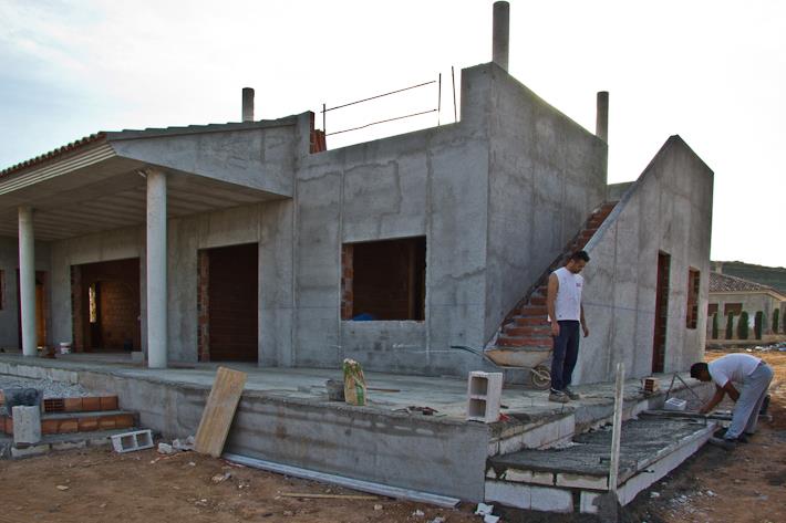 150162_534456149904741_97349380_n