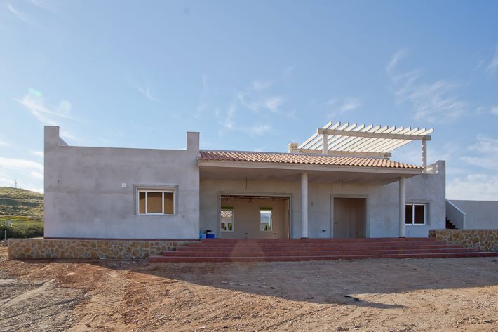 3562_627461883937500_140809052_n